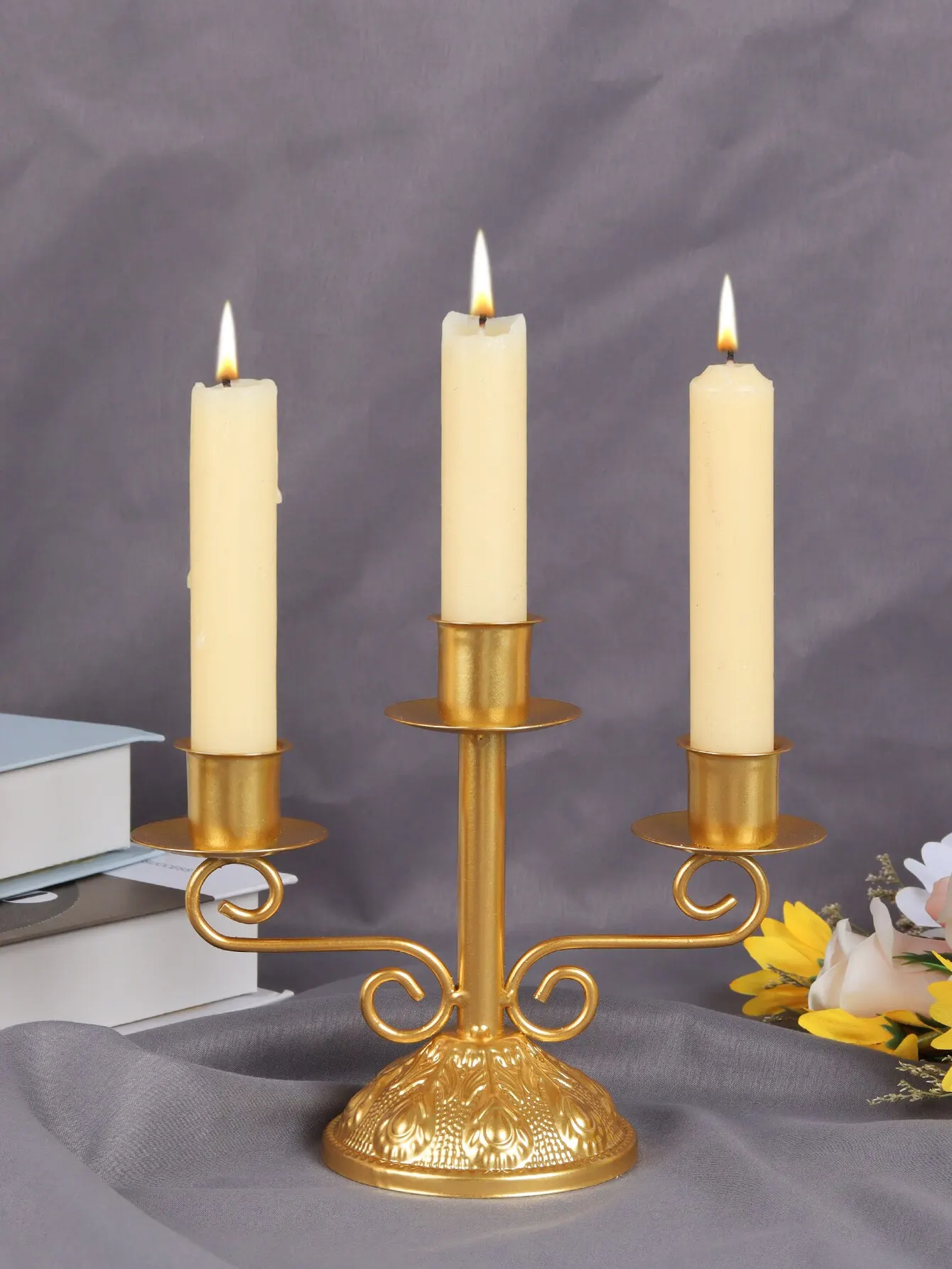 1pc European Vintage Candlestick Decoration Dining Table Romantic Candlelight Dinner Props Western Food Nordic Candlestick candle holders