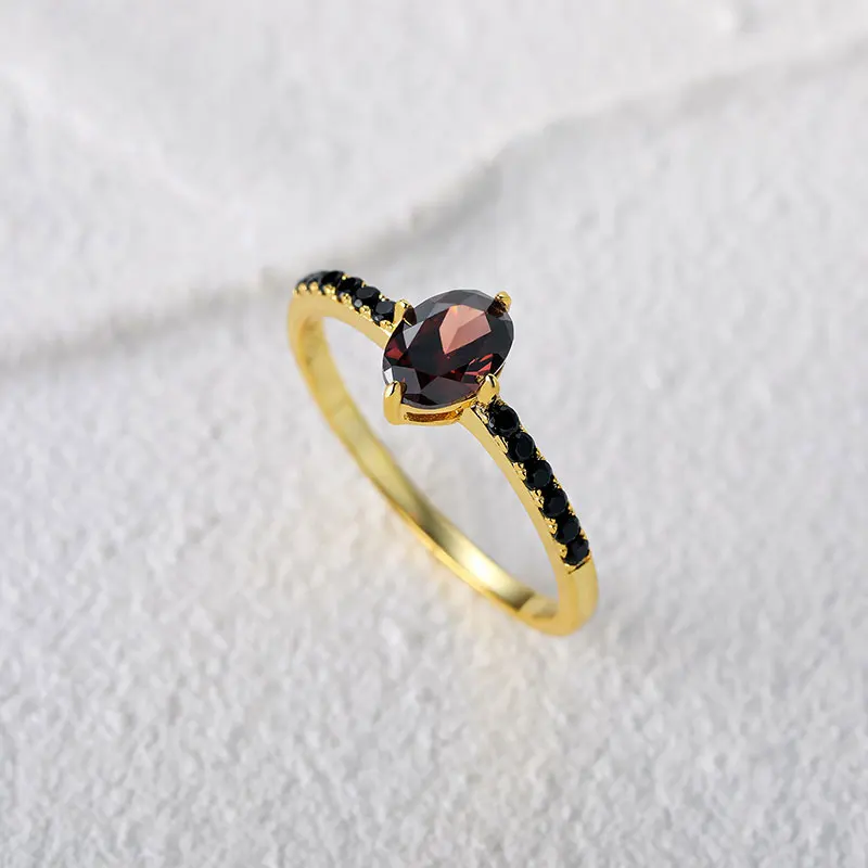 ROXI Egg Shape Exquisite Black Crystal Rings For Women Couple Wedding Rings 925 Sterling Silver Engagement Ring Gift Jewelry