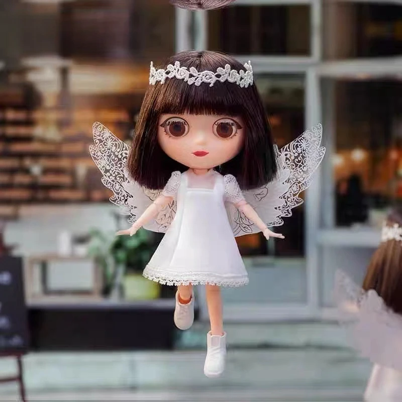 

Bubble Mart Blythe Lace Angel Mobile Doll Handle LACELLE Small Cloth BJD Doll Peripheral Gift Toy Table Decoration