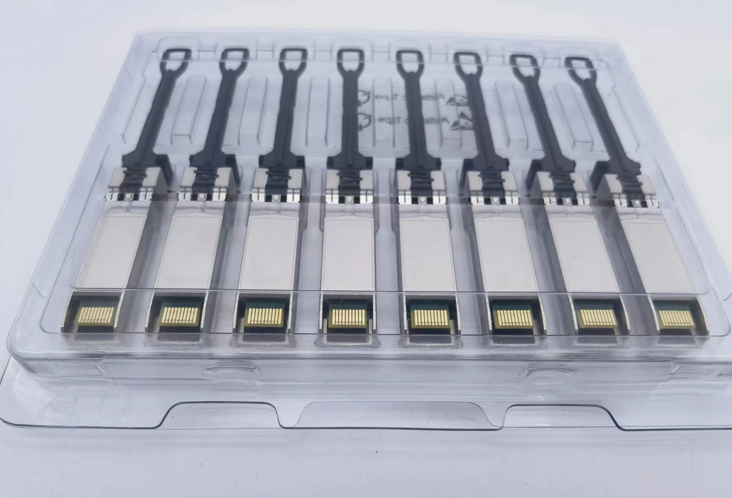 Brocade 57-1000487-01/SWL XBR-000192/193 16G-SW-SEC G610 16G FC SFP+ 850NM 100M Brocade 16g Fiber Optical Module/16g Transceiver