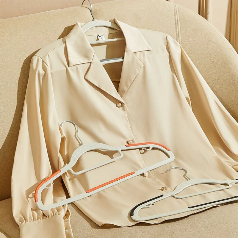 10Pcs Random Color Hot Selling Anti-slip Plastic Hangers Clothes Space Saving Traceless Clothes Hanger for Supermarket & Home