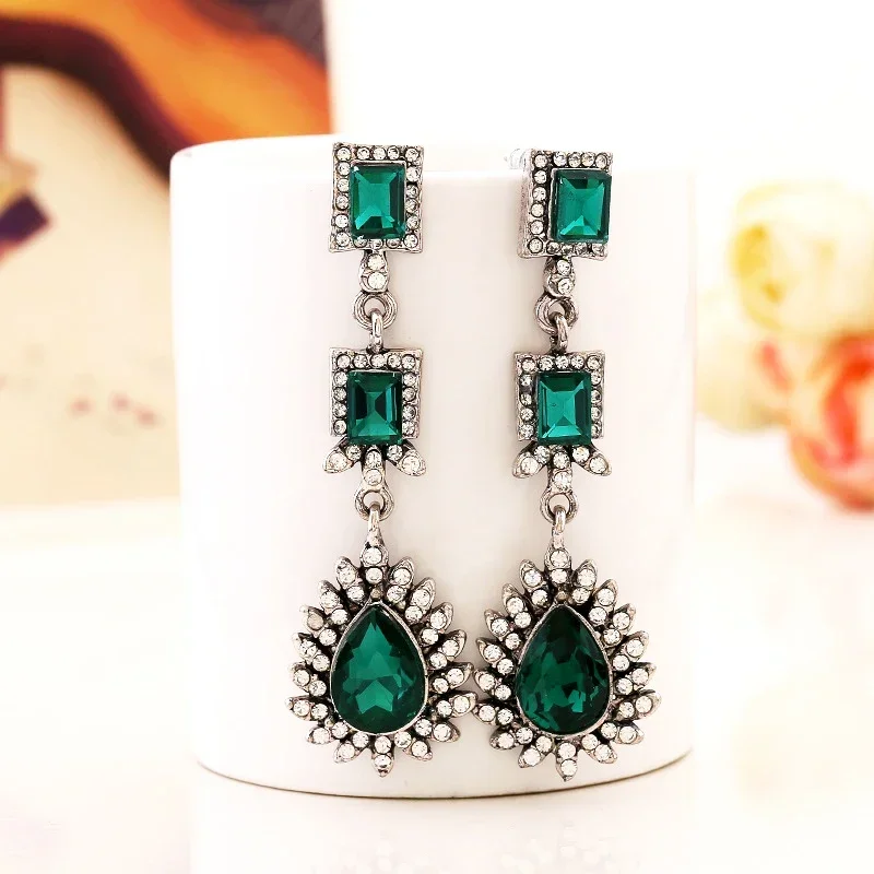 

Hot Antiqued Silver Color Women's Exaggerated Deep Green Crystal Pendant Long Tassel Drop Earrings for Women Wedding Jewelry