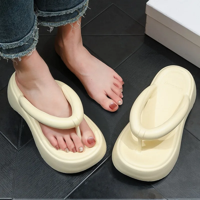 thumbnail image 3 of Venta caliente de chanclas de plataforma gruesa para mujer, zapatos de tacón alto de verano con espuma viscoelástica Eva, cuñas con clip para la punta, zapatillas de playa de calle para dama, 3 of 5