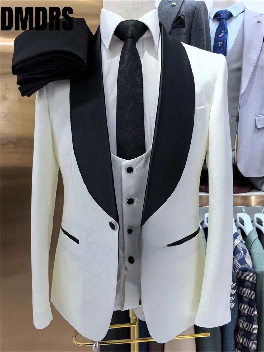 Stylish Jacquard Men's Suit set For Formal Office Classic Single Breasted Suit Handsome Wedding Suit Host Suit Blazers Pant Vest