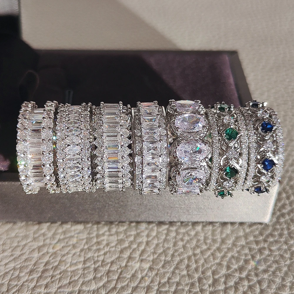 Elegant Vintage Gold & Silver Eternity Wedding Band for Women & Men - Perfect Gift