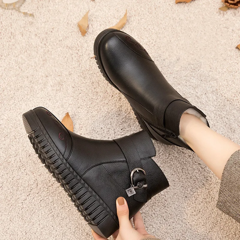 Winter New Fashion Women Genuine Leather Ankle Boots Female Plush Thick Keep Warm Waterproof Snow Boots Mother Non-slip Shoes