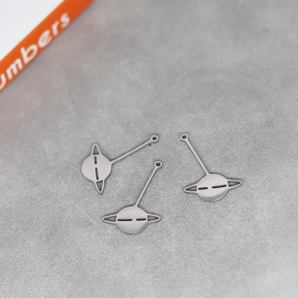 

3pcs/Lot Stainless Steel Drop Dangle Planet Saturn Accessories Findings For Fashion Jewelry Making DIY Handmade Craft Gift