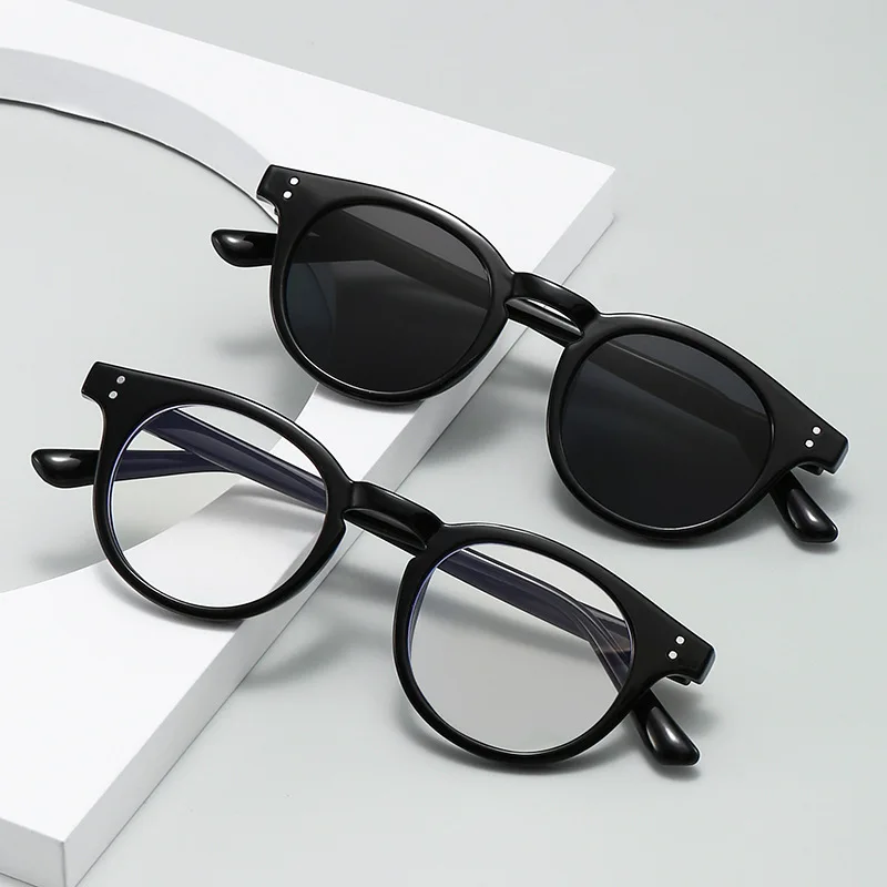 

New Retro Small Frame Round Rice Nail Sunglasses for Men and Women Korean Version of The Trend Street Sunglasses Net Red Glasses