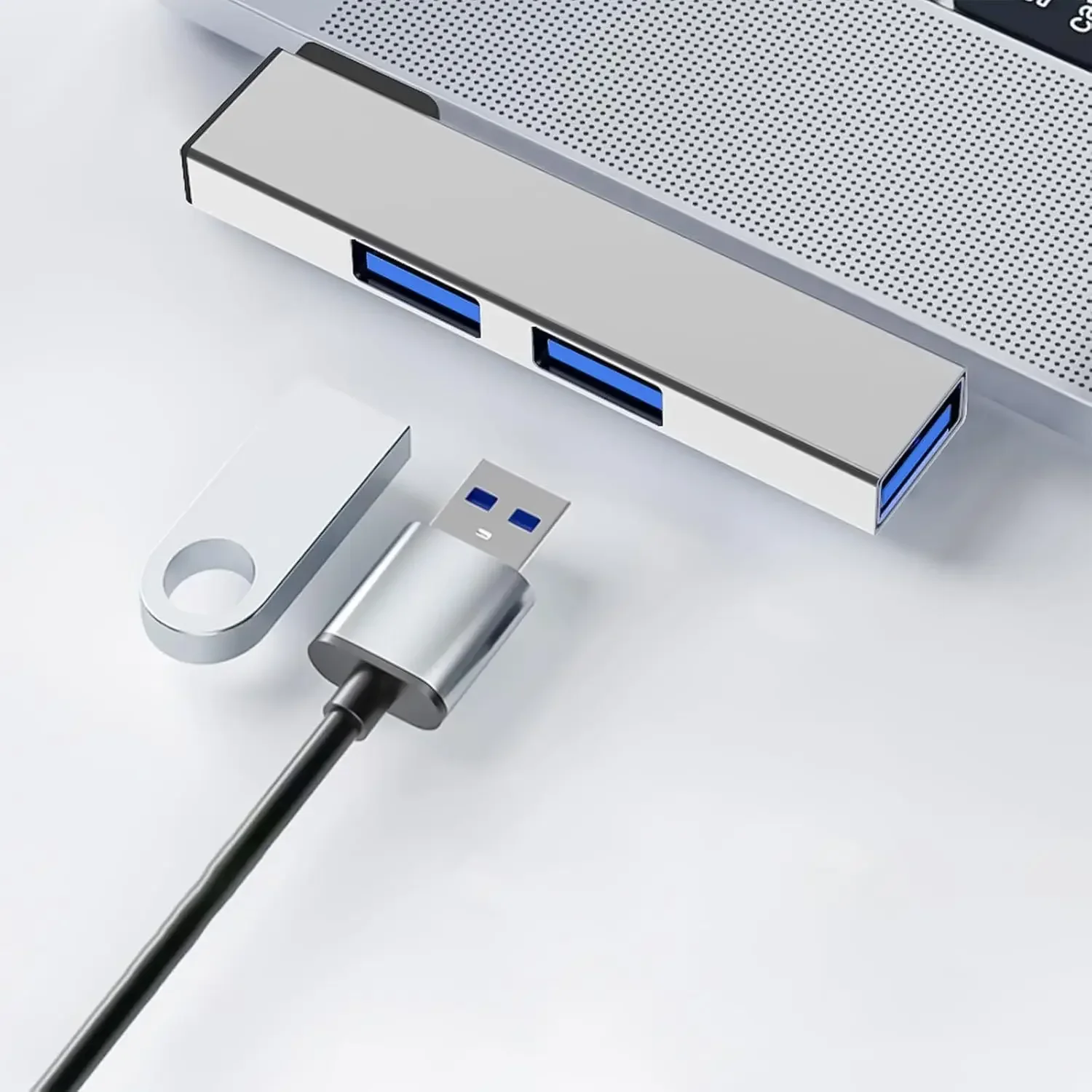 รูปสินค้า USB-C ฮับ 4 พอร์ต ตัวขยาย USB 3.0 สำหรับโน๊ตบุ๊กและมือถือ