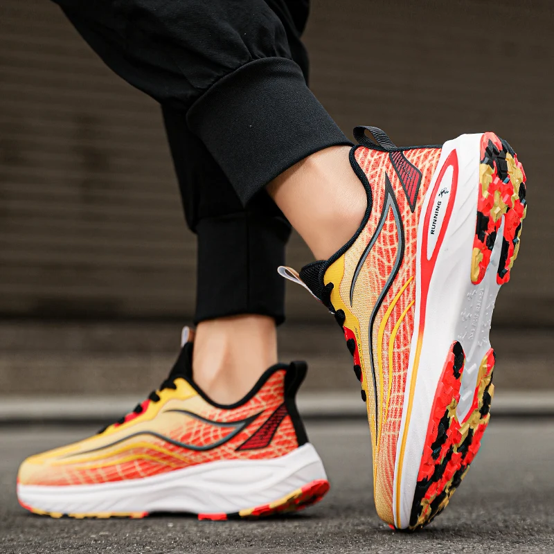 Рисунок 5 - Спортивная обувь для гольфа