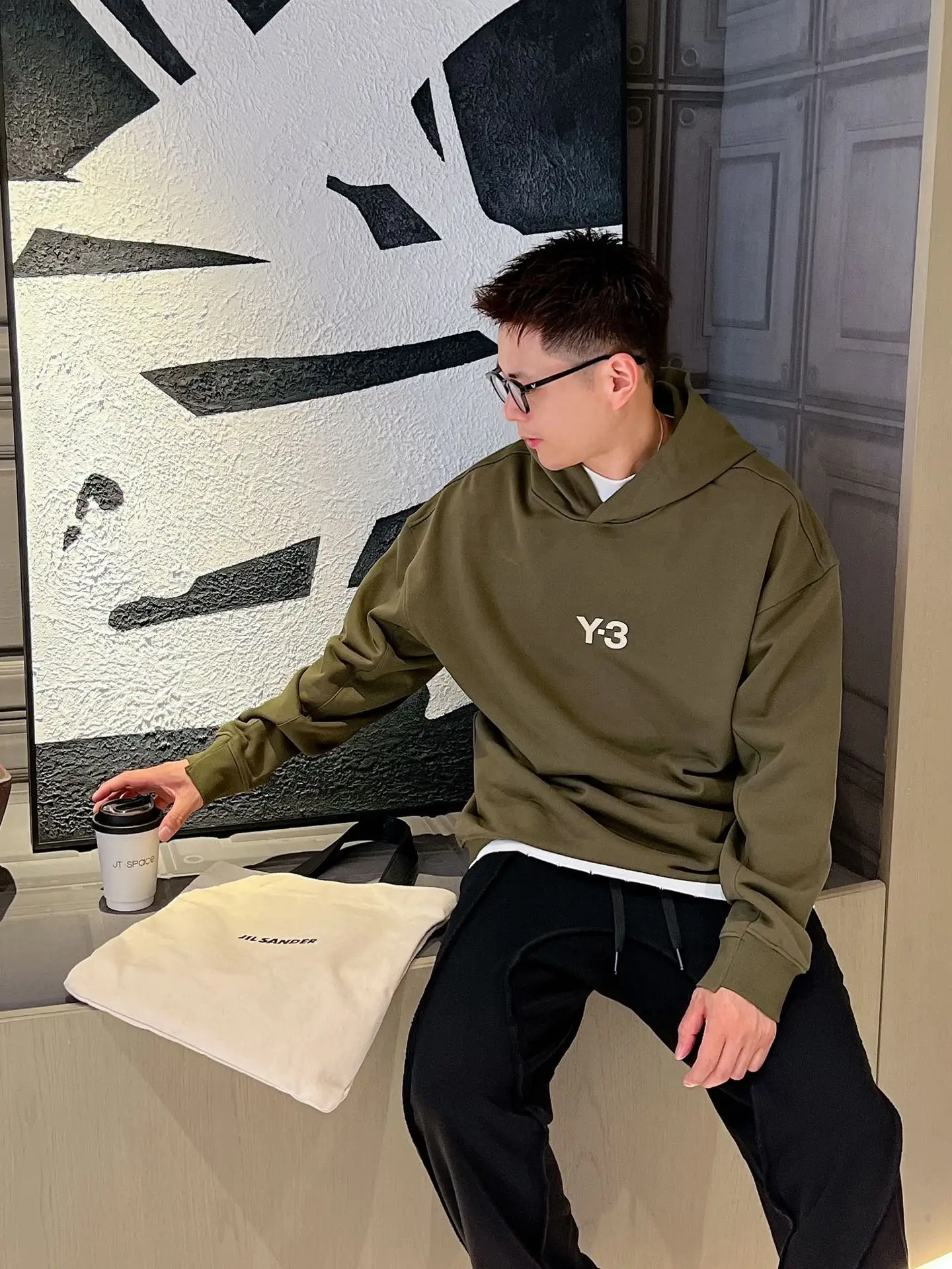 Рисунок 5 - Толстовка Yamamoto Yoshi Y3