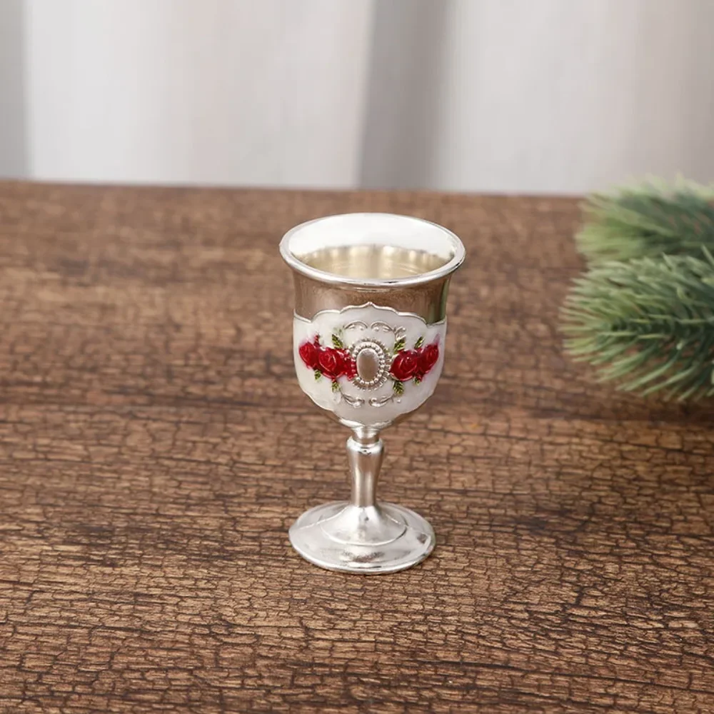 Gold Vintage Wine Goblet - European-Style Drinkware