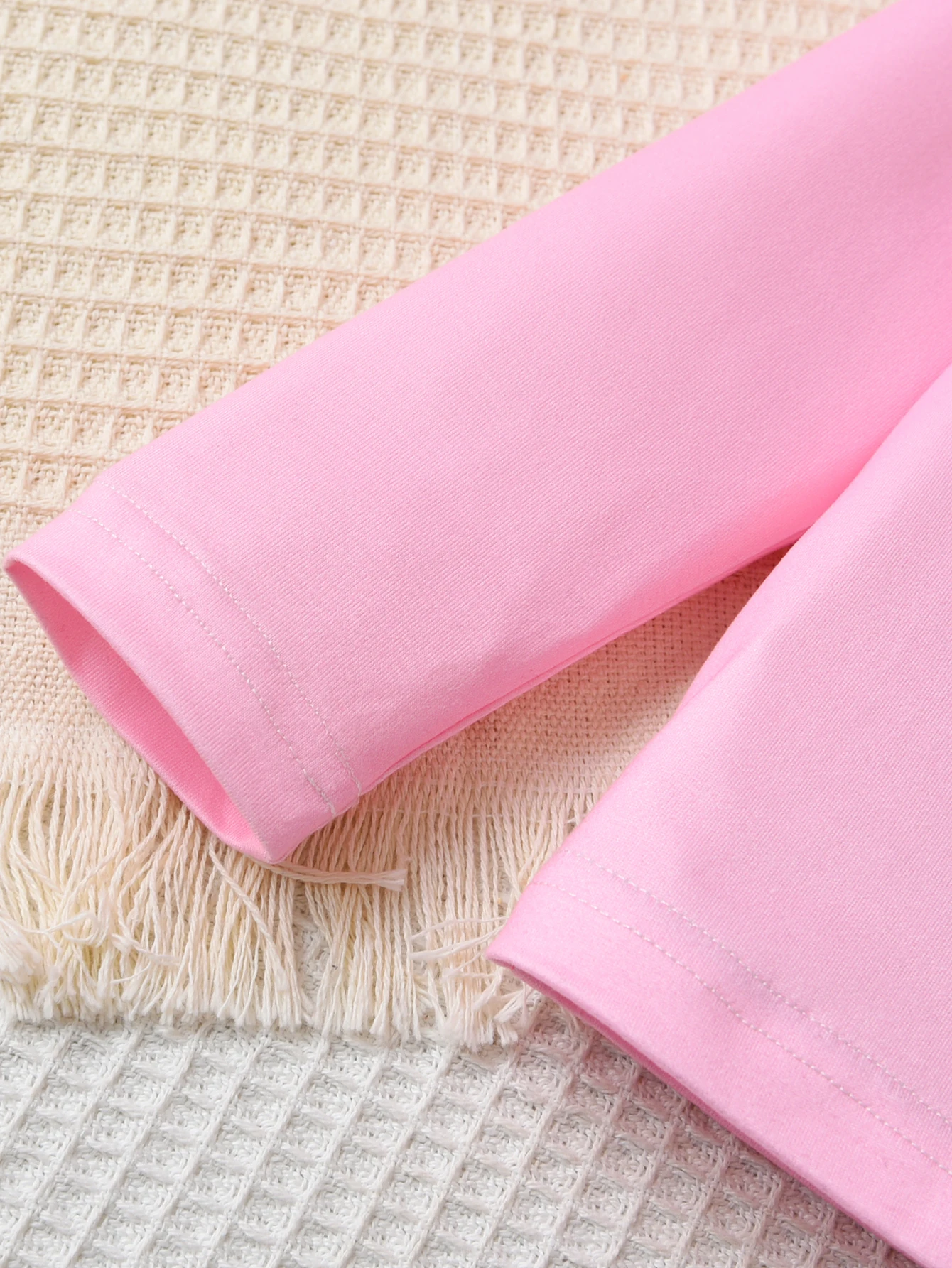 ملابس للفتيات بطبعة جلد النمر الوردي ، بلوفر وبنطا...