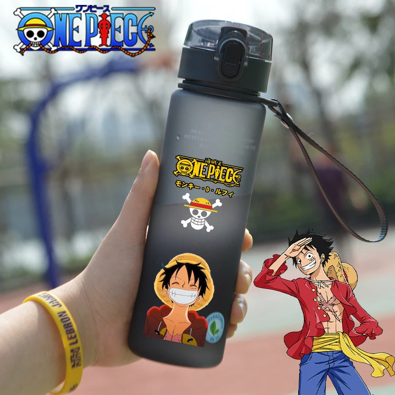 Anime One Piece Water Bottles Rufy Zoro Bottiglie D'Acqua Sportive Portatili Ace Student Outdoor School Drinkware Regali Per Bambini