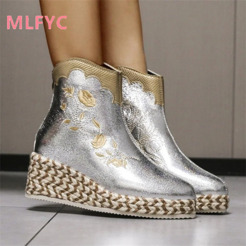 2023 New Autumn and Winter Ethnic Style Embroidery Boots Retro Embroidery Boots Women's Round Head Casual Boots