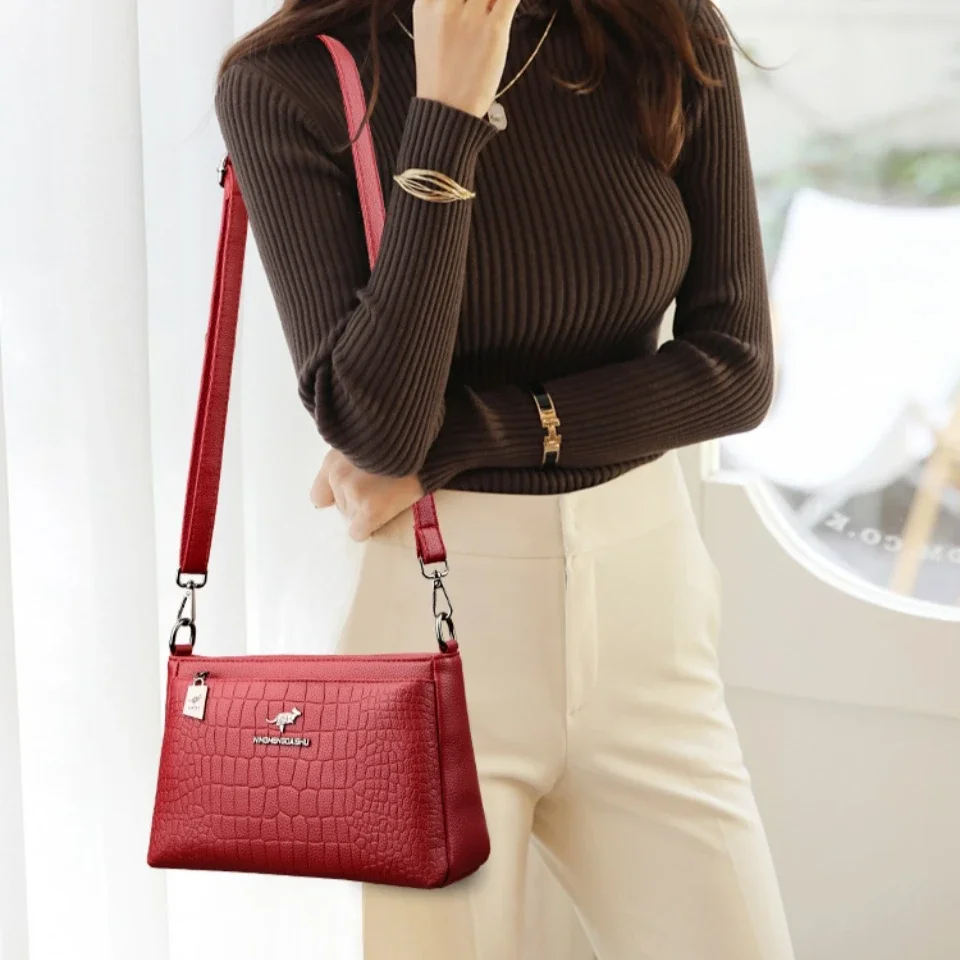 حقيبة كتف نسائية فاخرة بتصميم جيب مكونة من 3 طبقات...