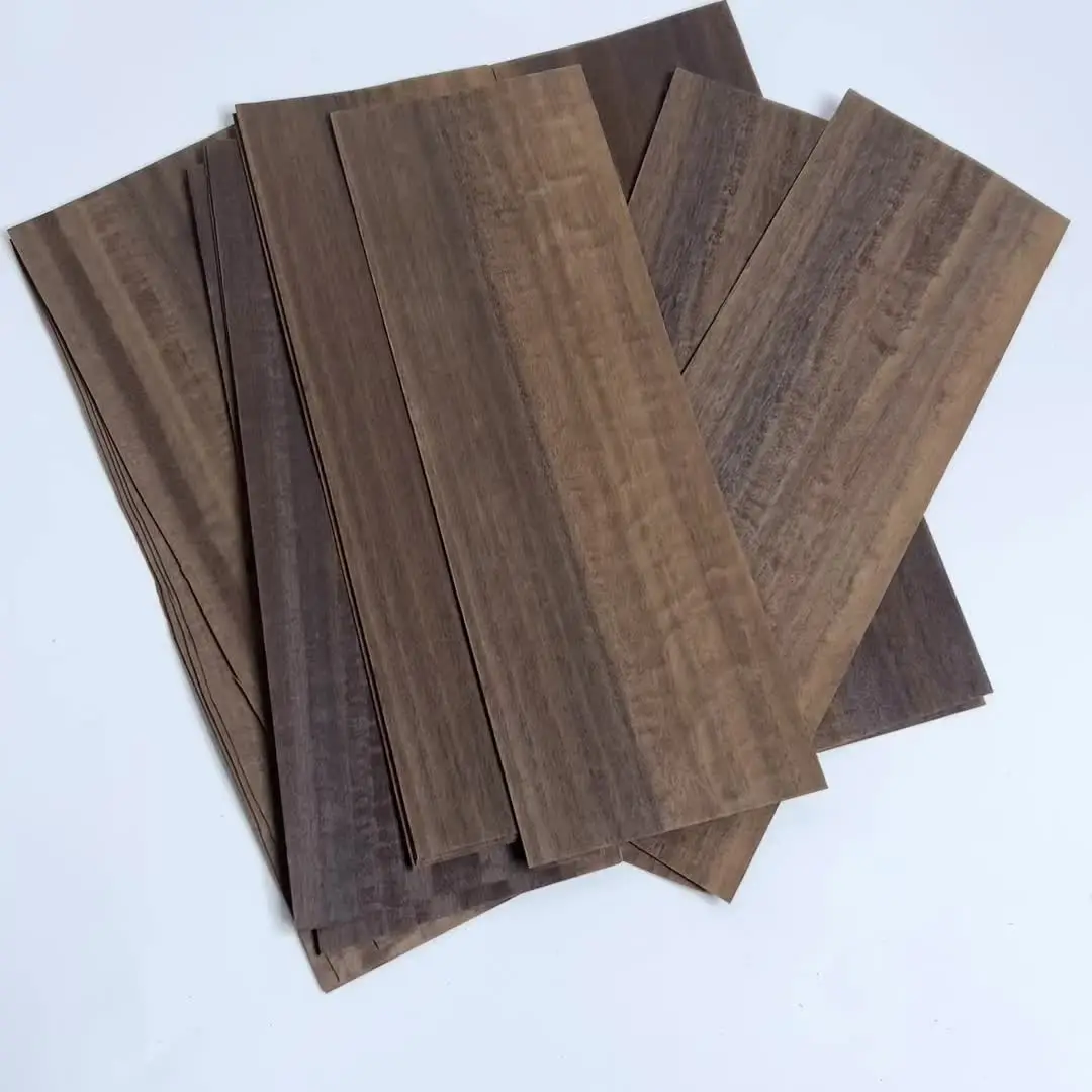 Feuille De Placage Bois D'eucalyptus Teinté Noir - 2,5 M X 15 Cm, épaisseur 0,2 Mm, Pour Bricolage Et Décoration