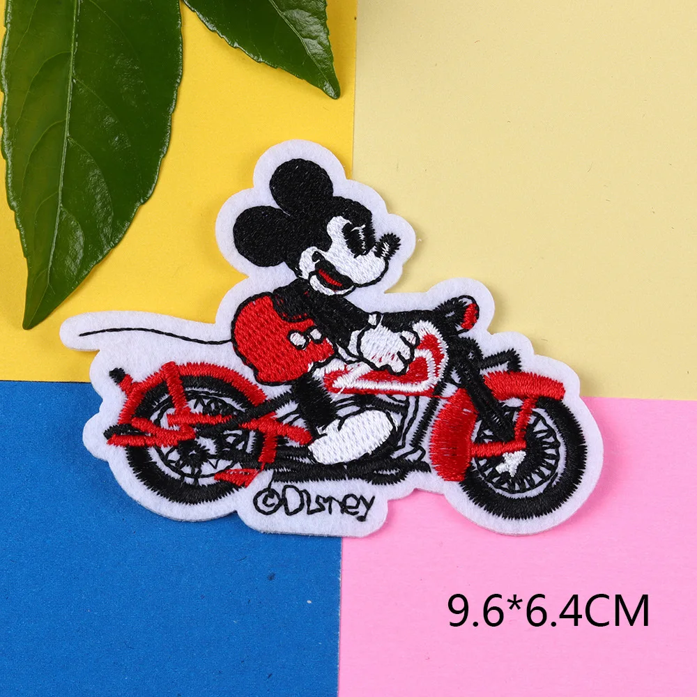 Cartoon Mickey  Minnie Mouse  Cloth Paste Minnie Couple Clothes Decoration Iron on Patches Embroidery Patches for Clothing 