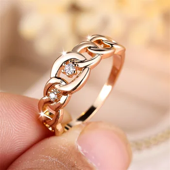 Vintage Female Hollow Link Chains Rings For Women Champagne Gold Color Inlay White Zircon Daily Party Index Finger Ring Jewelry
