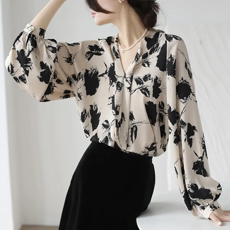 Summer Elegant Fashion Trendy Chinese Style All Match Casual Shirt Women V Neck Three Quarters Lantern Sleeve Floral Loose Top