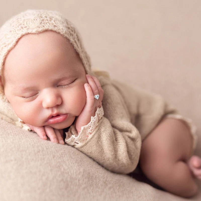 Chic Infant Baby Angel Crystal Rings Photography Props Baby Cupid Cosplay Cute Rhinestone Shining Rings For 0-3 weeks Newborn 4