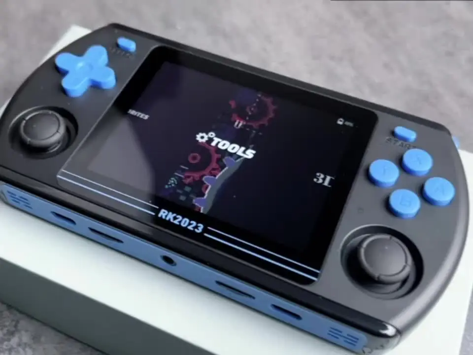 POWKIDDY RK2023 Retro Handheld Video Game Console 3.5 Inch 4
