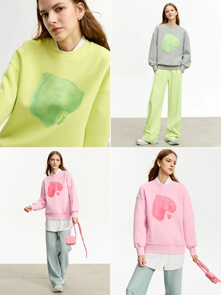 AMII Minimalist Hoodies Women 2023 Winter New Crew Neck Heart-shaped Print Loose Drop Sleeve Casual Streetwear Tops 12344134