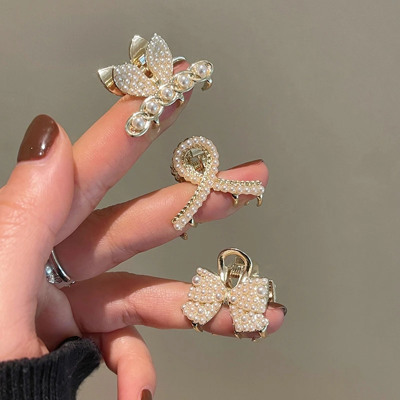 Pearl Rhinestone Mini Hair Claw Retro Diamond Flower Women Girls Crab