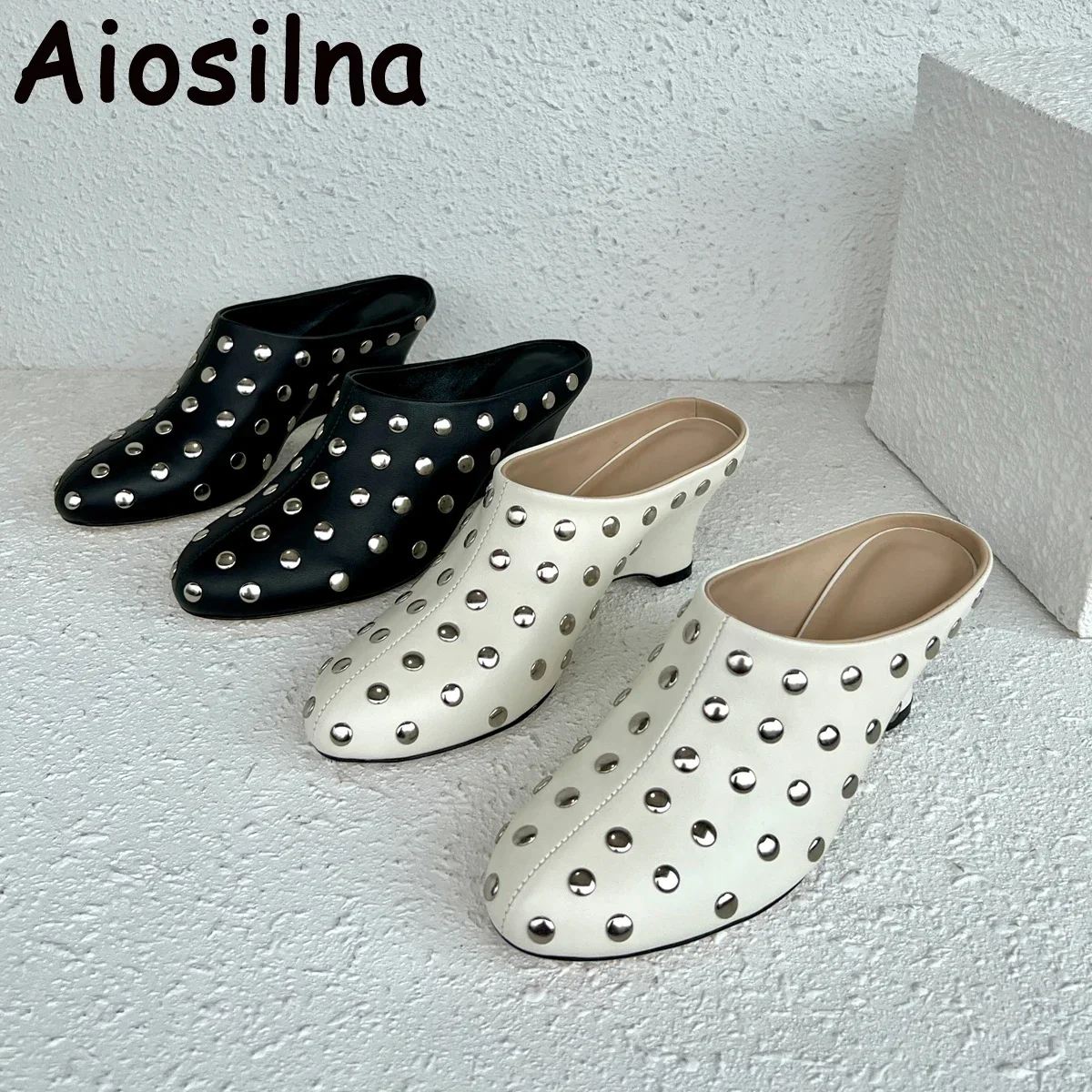 Женские шлепанцы из натуральной кожи