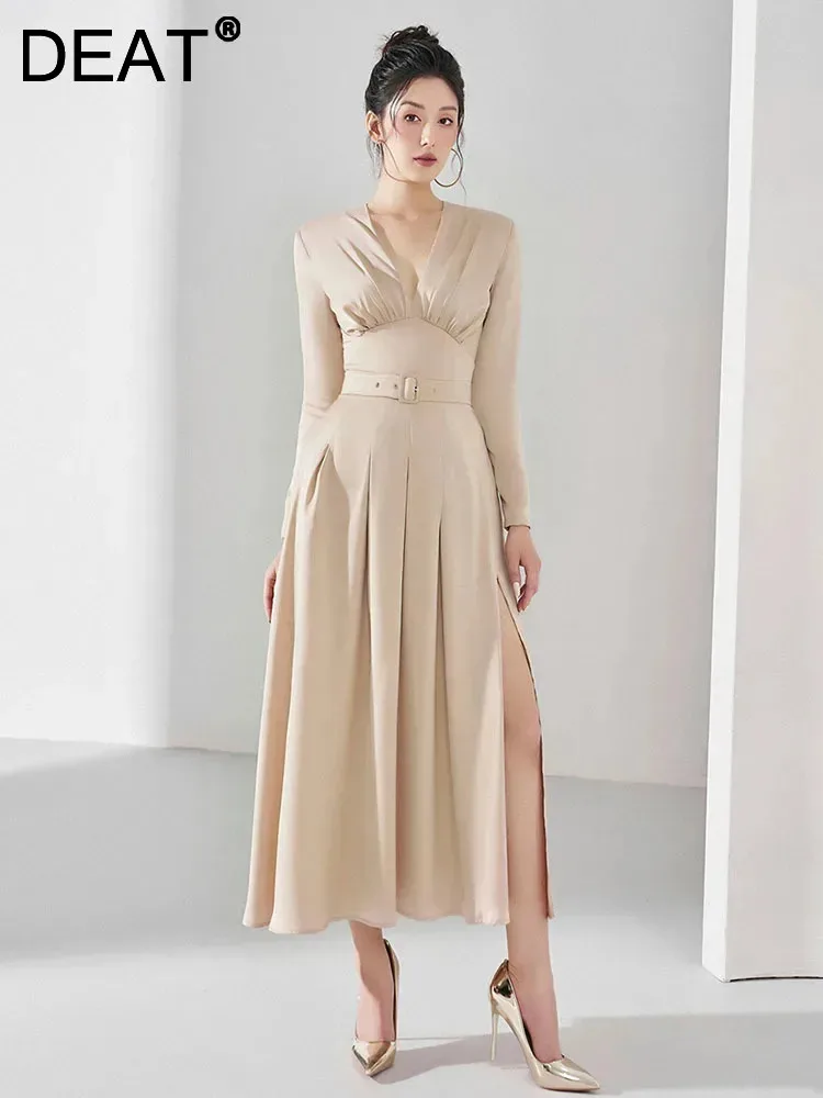 

DEAT Elegant Dress Slim Waist Pleated Belt Split Long Sleeve Deep V-neck Women's Party Dresses 2024 Spring New Fashion 13DB4868