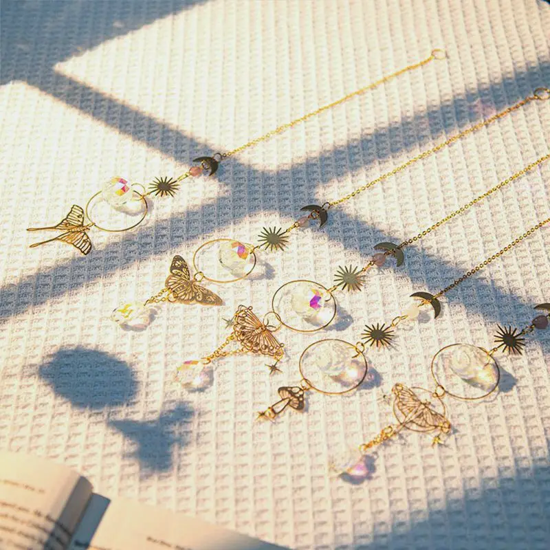 Sun Catcher Crystal Hanging Pendant Butterfly Sunlight Catcher Colored Crystal Hanging Wind Chimes Window Garden Pendant Decor sun catchers