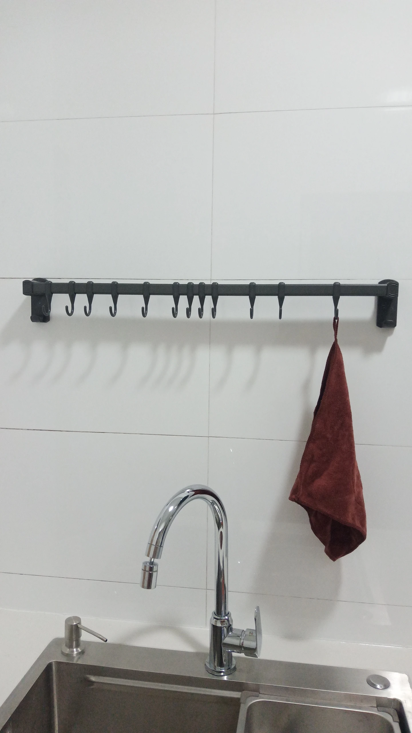 Wall Hangers Kitchen Organizer Hooks No Drill Rack for Kitchen Utensils Knife Holder Cutting board Spoon Lid Storage Accessories 5