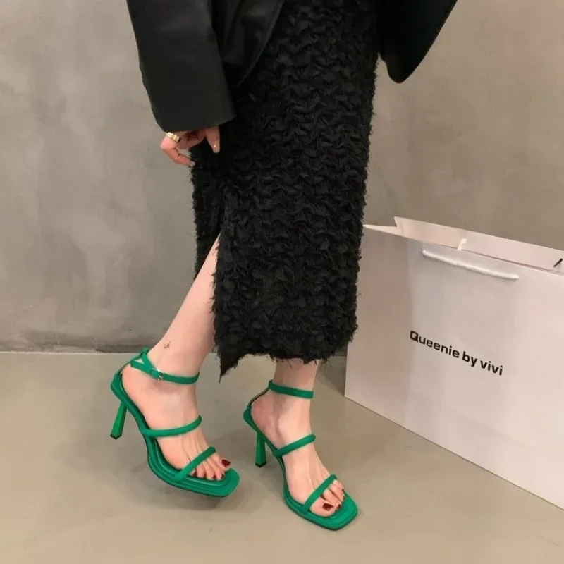 

Сандалии в французском стиле, сказочный стиль, новый летний Стиль 2024, минималистичные на высоком каблуке