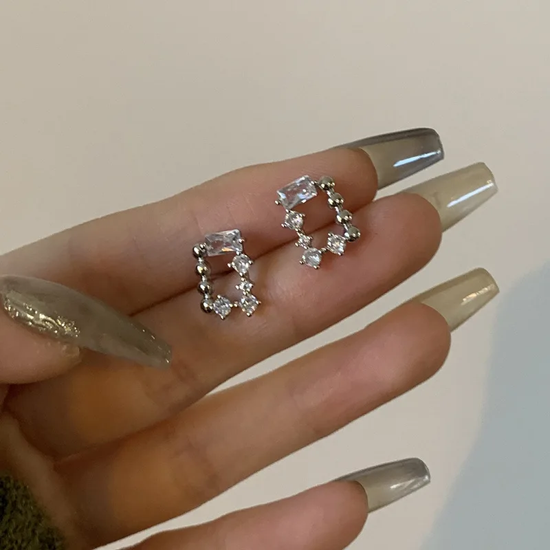 

2023 March New Women Light Luxury Niche Design Sense Set Diamond Geometric Minimalist Stud Square Zircon Earrings