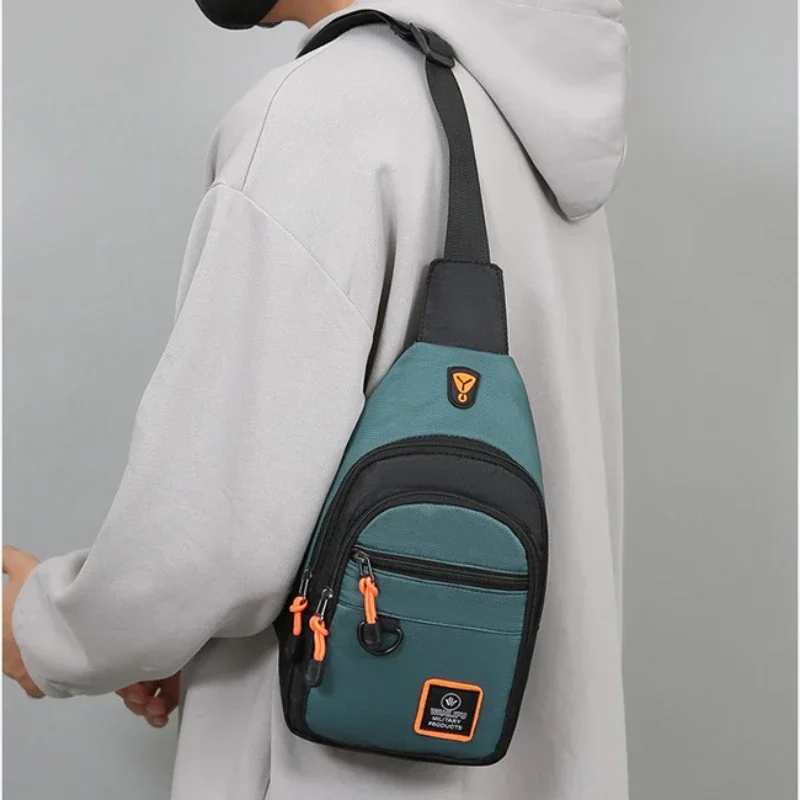 รูปสินค้า กระเป๋าถือแฟชั่นผู้ชาย Oxford น้ำหนักเบา Crossbody ทันสมัย