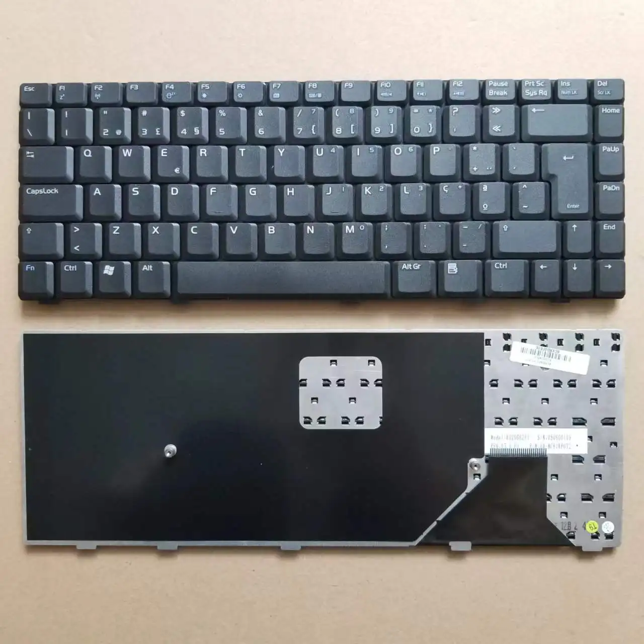 

Новая португальская клавиатура для Asus W3 W3A W3J A8 Z99 Black K020662F1 S/N:050600109