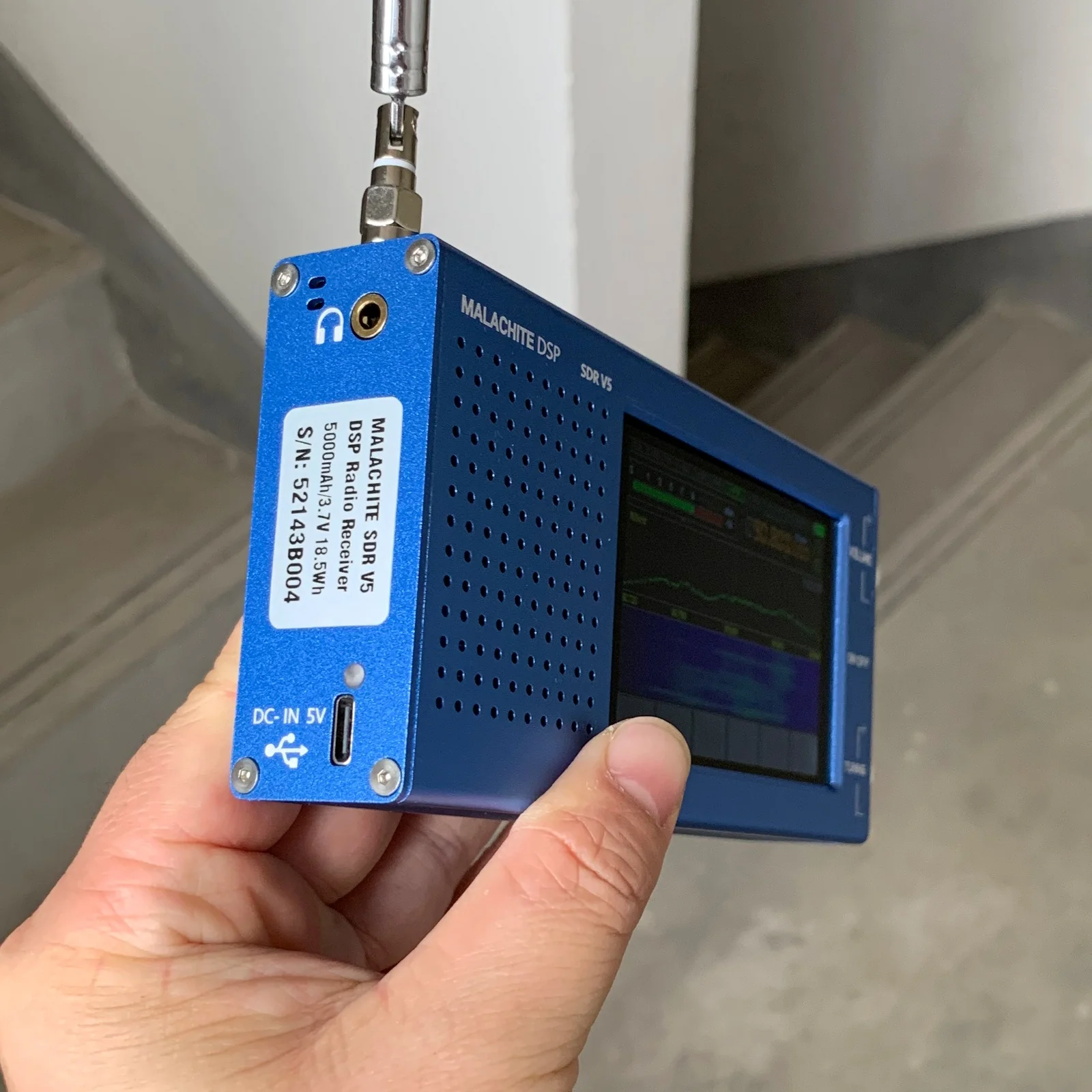 MALACHITE DSP SDR V5 美品　sdr dspラジオ 1.10D Malachite Malahit DSP SDR Radio Receiver V5 5000mAh AM