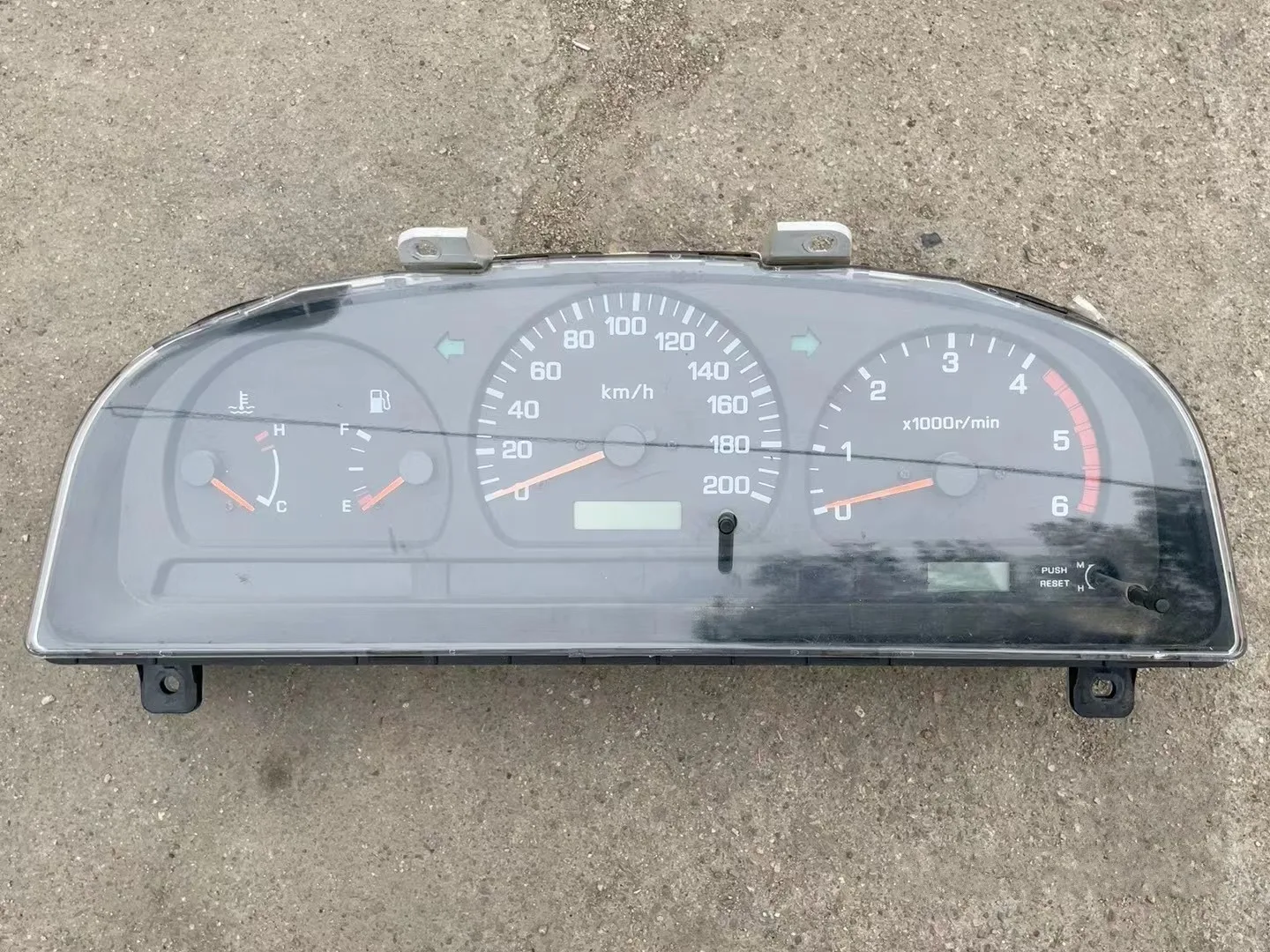 

Автомобильный оригинальный разборный инструмент OEM 24810P270 0 панель для NISSAN Paladin пикап грузовик