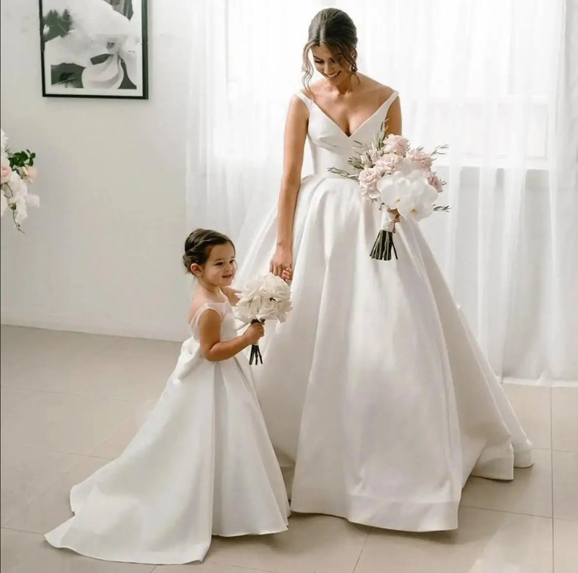 Vestido blanco Simple para niña de las flores para boda, satén, línea A, tul, lazo largo, dama de honor, vestido de desfile, primera comunión