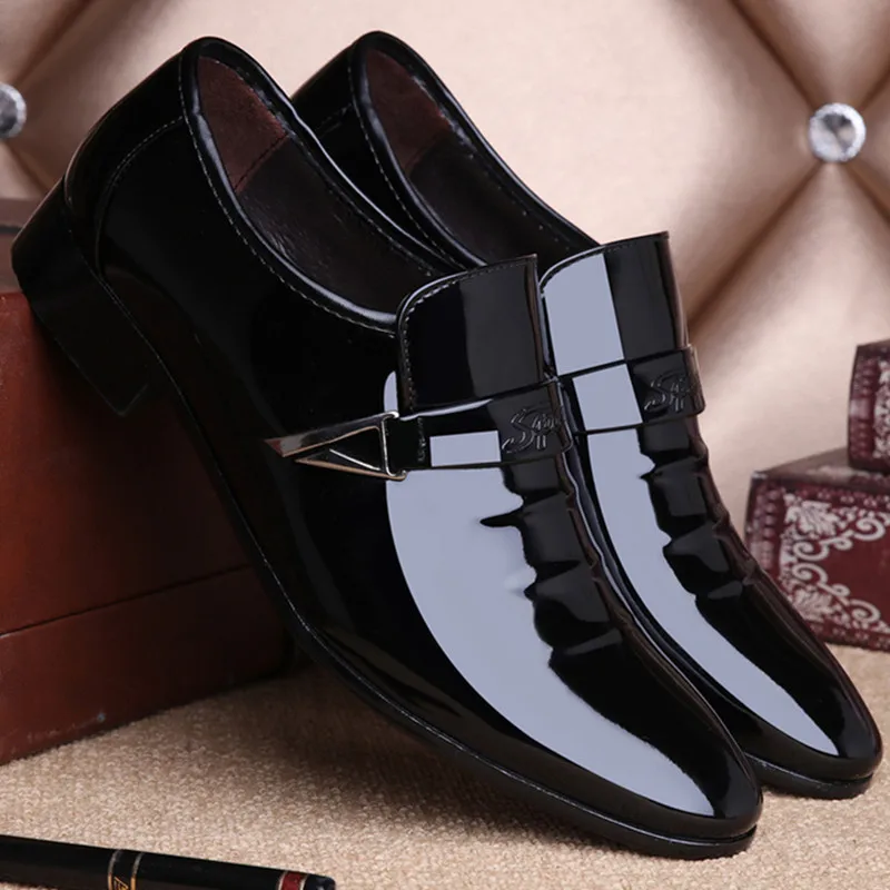 

Fashion Men Shoes Slip on Men Dress Shoes Men Oxfords Fashion Business Dress Men Shoes 2022New Classic Leather Men'S Suits Shoes