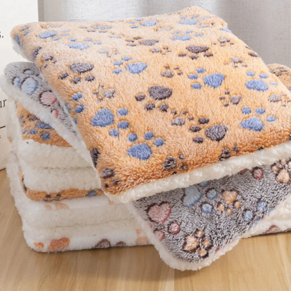 Title 19, Fleece Dog Blanket Machine Washable Pet Bed Mat...