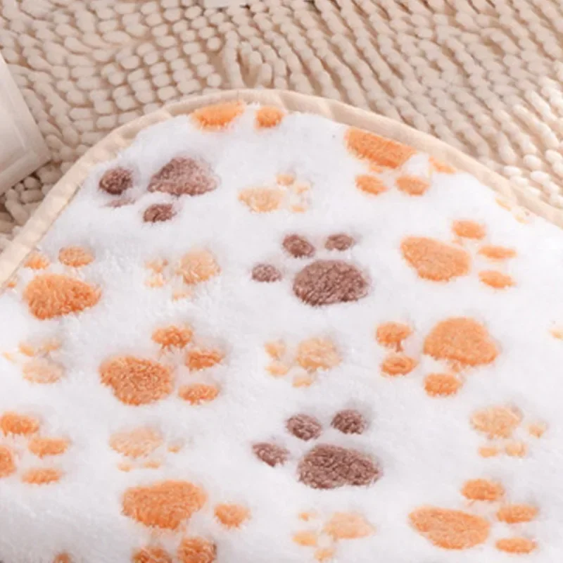 Title 7, Pet Blanket All-season Universal Footprint Cora...