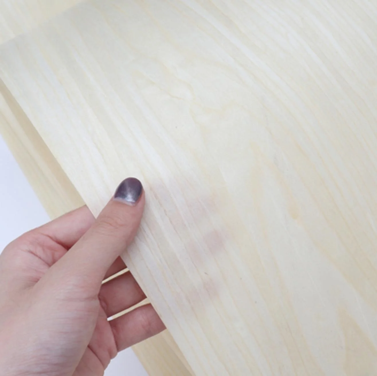 

L:2.5meters Width:200-550mm T:0.25mm Technology wood Light white maple wood veneer sheets Decorative handmade veneer