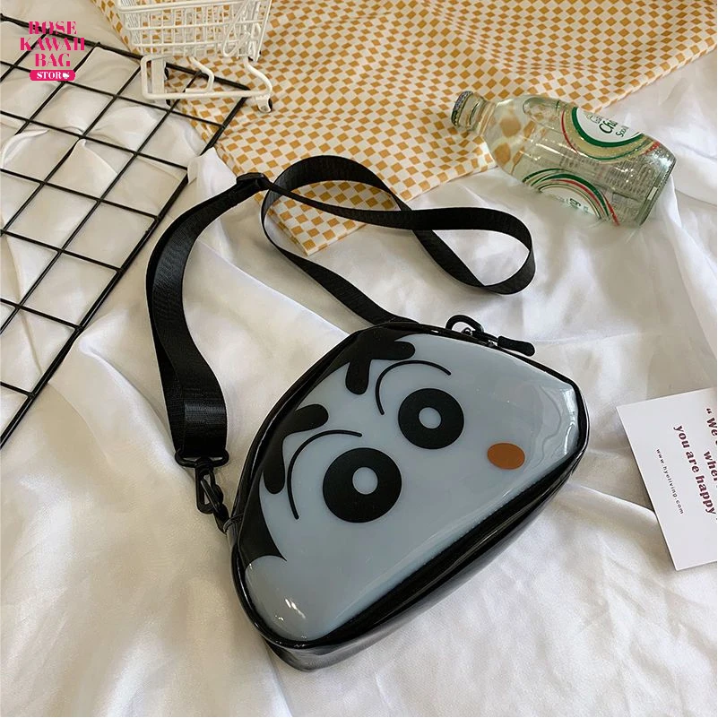 

Kawaii Crayon Shin-Chan Bag Cute Crossbody Bag Cartoon PVC Transparent Kawaii Crayon Shin-Chan Shoulder Bag for Children Gift