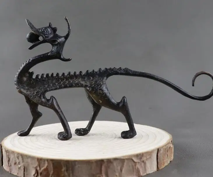 

Collectibles Handcrafted Old Copper Carving Dragon Statue