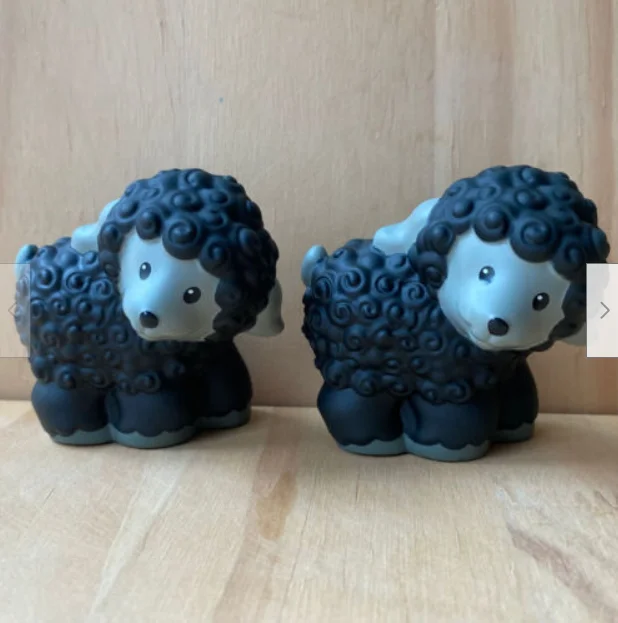 

LOT OF 2PCS 2.5 INCH Fisher Price Little People Farm Nativity Easter Black Sheep toys