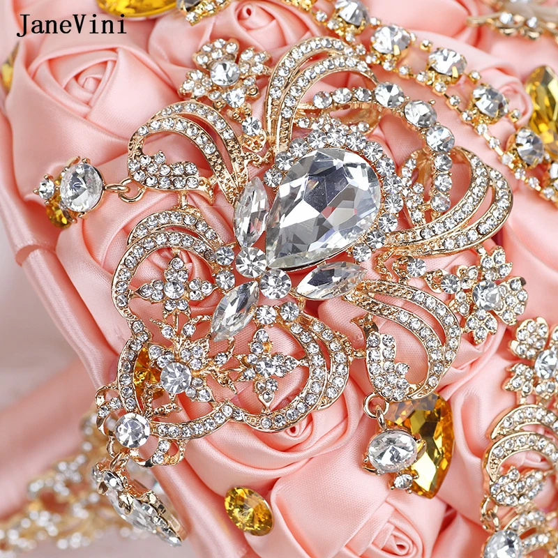 JaneVini Luxury Diamond Light Pink Flowers Butterfly Brooch Bridal Bouquets Artificial Satin Roses Gold Jewelry Wedding Bouquet