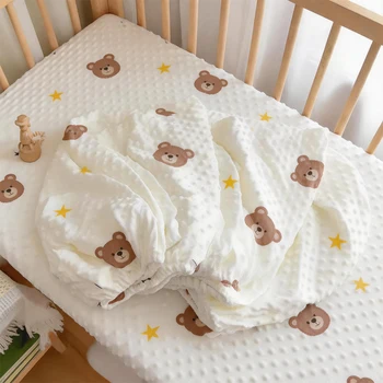 1 lenzuolo con stampa a fagioli, materiale 3D morbido e traspirante, lenzuolo per neonati ad alta elasticità, copriletto per bambini con stampa di animali dei cartoni animati, comodo e morbido, lavabile in lavatrice, adatto sia per bambini che per bambine, adatto per culla standard e materasso per bambini.