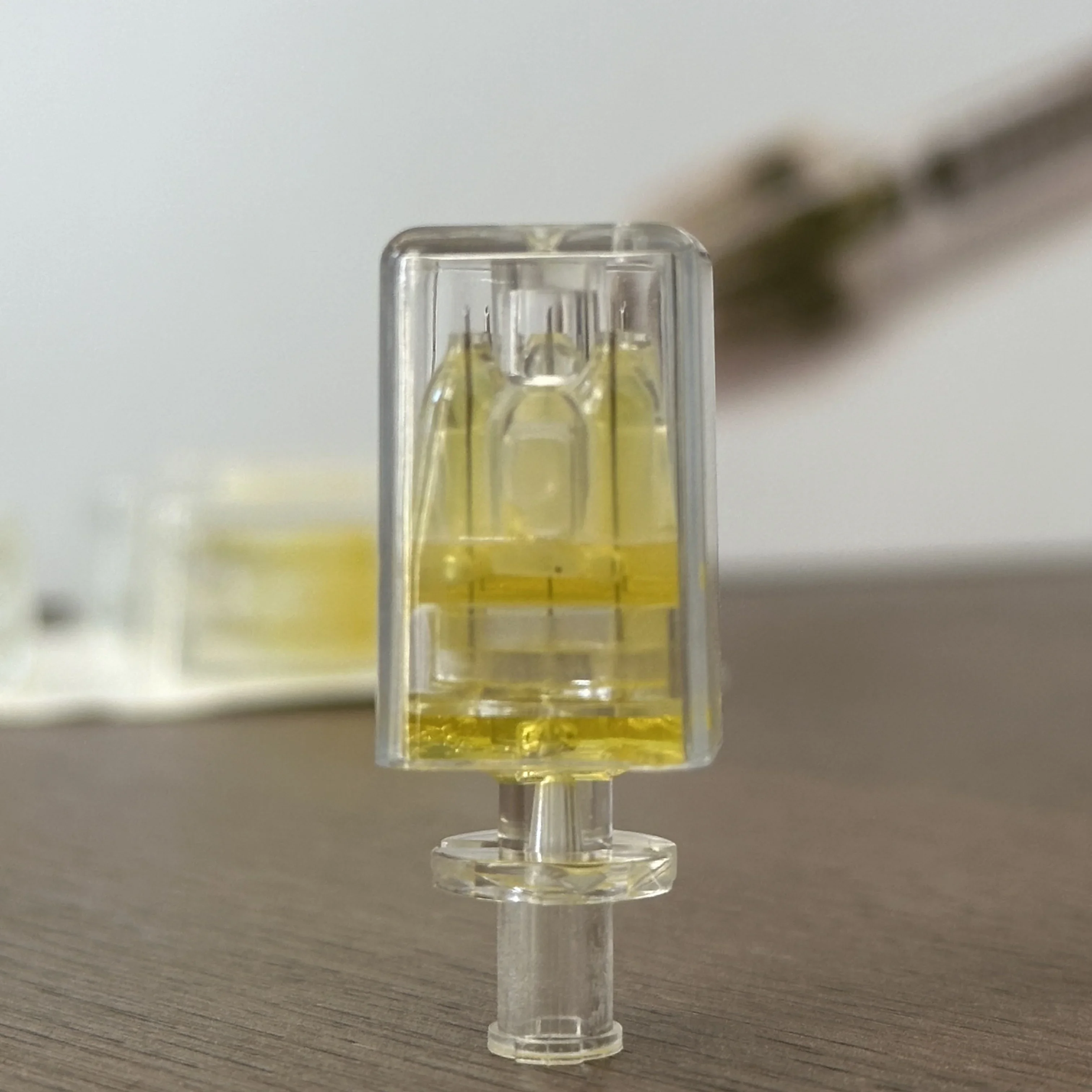 ขั้วต่อเข็มฉีดยาคริสตัลเกาหลี 5 พิน 1