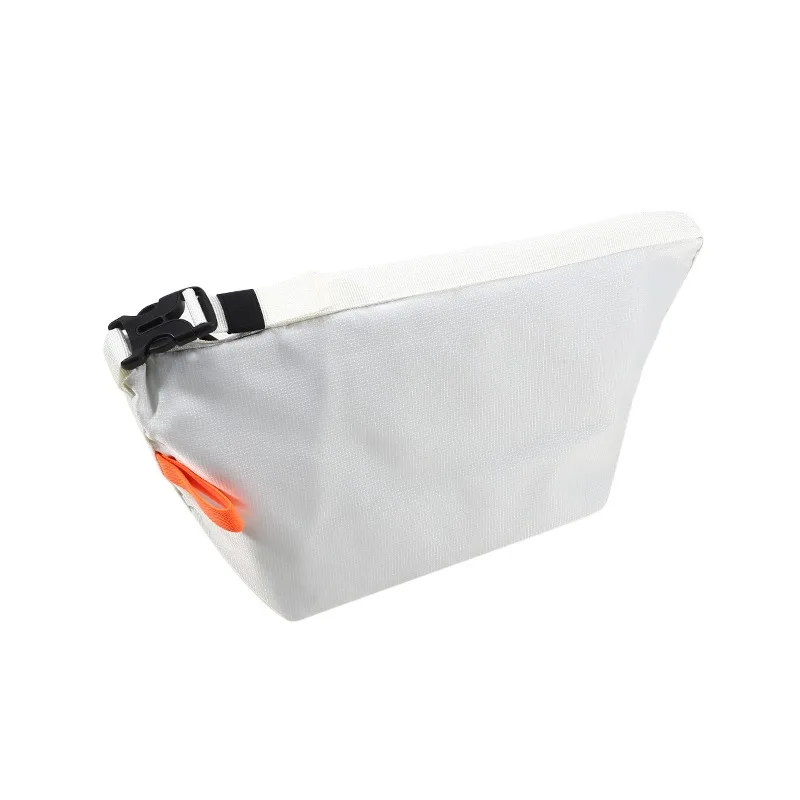Portable Insulated Lunch Bag with Aluminum Foil Lining for Food Storage and Picnics